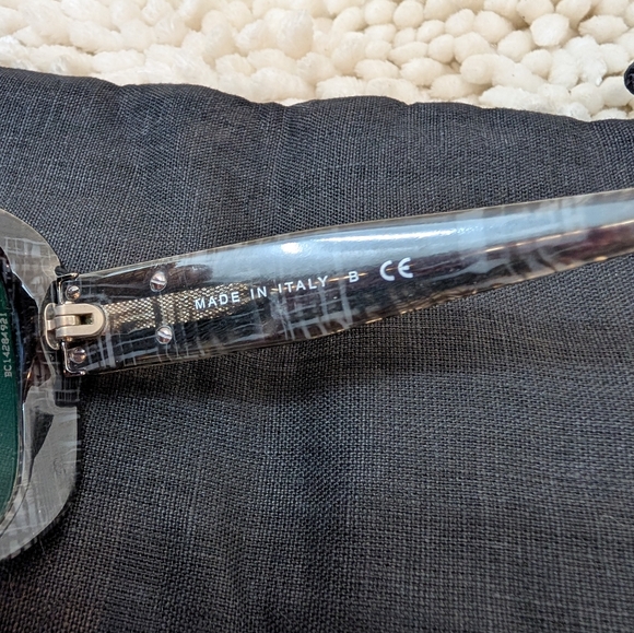 Authentic Chanel Tweed Effect Quilted CC Turnlock Sunglasses Dark Grey - Picture 8 of 12